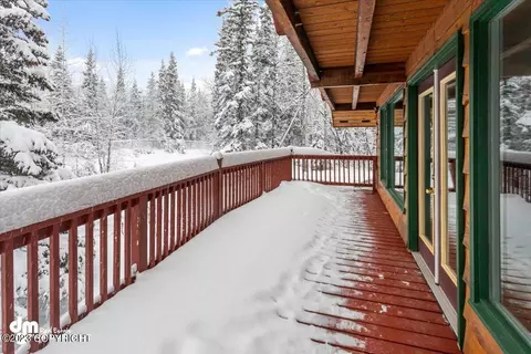 10610 High Bluff Dr, Eagle River, AK 99577 photo 8