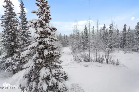 10610 High Bluff Dr, Eagle River, AK 99577 photo 6
