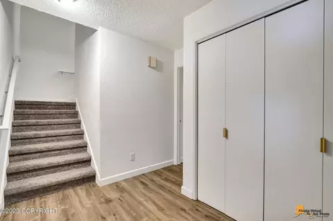 1784 Scenic Way, Anchorage, AK 99501
