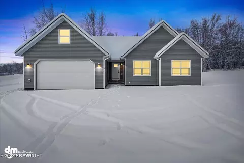4617 E Boulder Dr, Wasilla, AK 99654