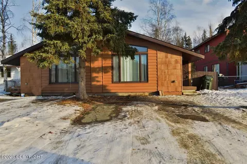 331 Bolin St, Anchorage, AK 99504