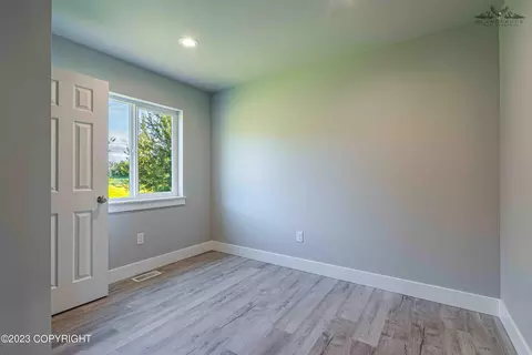 361 Eagle Ave, Palmer, AK 99645 photo 12