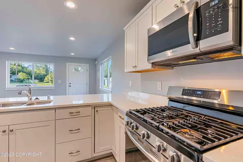 361 Eagle Ave, Palmer, AK 99645 photo 8