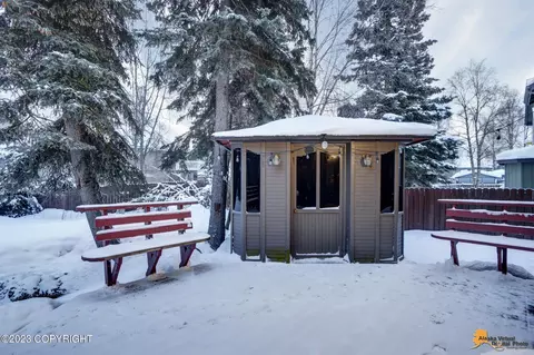 8460 Berry Patch Dr, Anchorage, AK 99502 photo 27