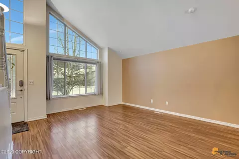 8460 Berry Patch Dr, Anchorage, AK 99502 photo 5