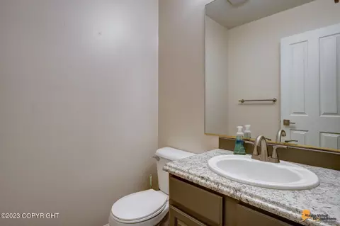 8460 Berry Patch Dr, Anchorage, AK 99502 photo 17