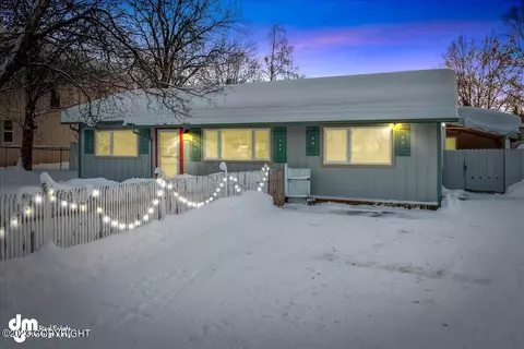 3002 W 32nd Ave, Anchorage, AK 99517