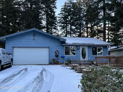 517 Bonaparte Cir, Kodiak, AK 99615
