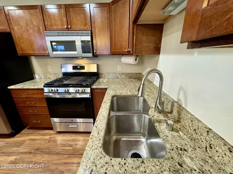 8002 Marsha Loop, Anchorage, AK 99507 photo 15