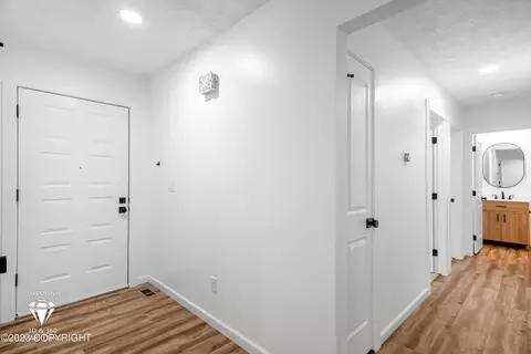 12218 Keystone Pl, Eagle River, AK 99577 photo 5