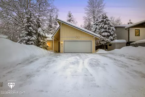 12218 Keystone Pl, Eagle River, AK 99577 photo 3