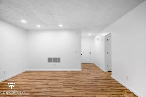 12218 Keystone Pl, Eagle River, AK 99577 photo 11