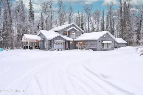 35315 Kingswood Ct, Soldotna, AK 99669