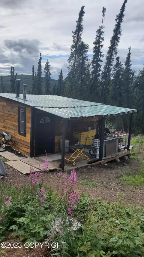 5514 Albacore Loop, Fairbanks, AK 99712