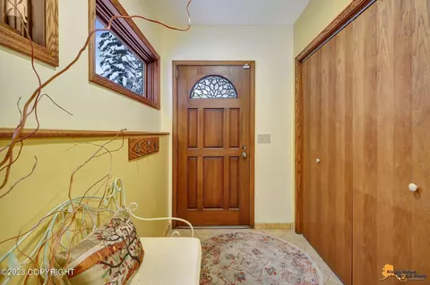 12941 Atherton Rd, Anchorage, AK 99516