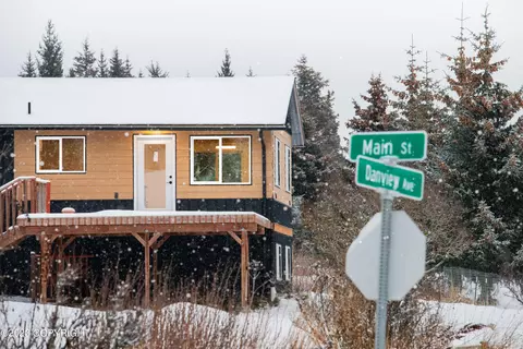 Exterior - 128 E Danview Ave, Homer, AK 99603 photo 7 of 9