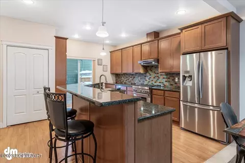 1114 E St # 3, Anchorage, AK 99501 photo 8