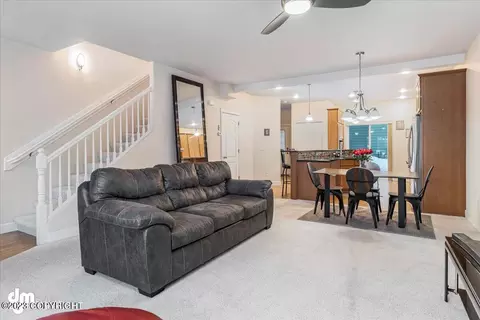 1114 E St # 3, Anchorage, AK 99501 photo 7