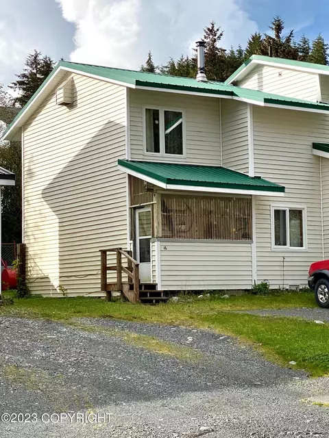 605 Lake Ave #16, Cordova, AK 99574