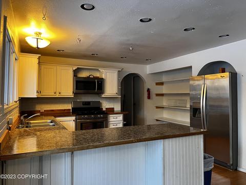 2760 Ruby Dr, Anchorage, AK 99502 photo 8