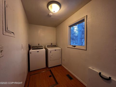 2760 Ruby Dr, Anchorage, AK 99502 photo 16