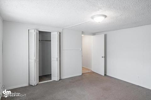 6721 E 10th Ave, Anchorage, AK 99504 photo 9