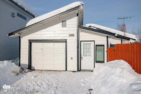 6721 E 10th Ave, Anchorage, AK 99504 photo 1