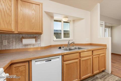 2323 E 68th Ave, Anchorage, AK 99507 photo 8