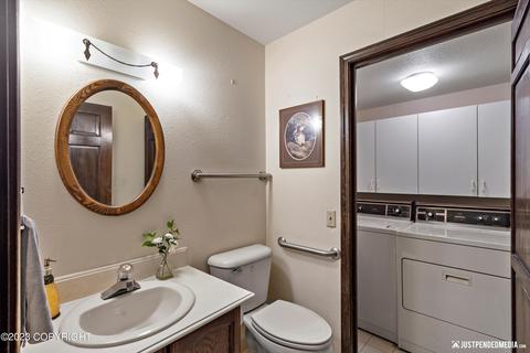 6731 Pickwick Pl, Anchorage, AK 99504 photo 22