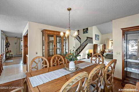 6731 Pickwick Pl, Anchorage, AK 99504 photo 12