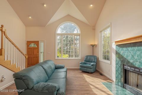 18221 Tedrow Cir, Eagle River, AK 99577 photo 7