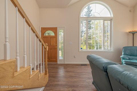 18221 Tedrow Cir, Eagle River, AK 99577 photo 4