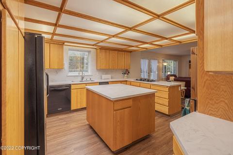 18221 Tedrow Cir, Eagle River, AK 99577 photo 9