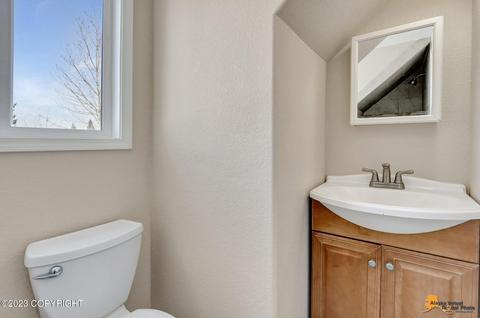 327 E 15th Ave, Anchorage, AK 99501 photo 25