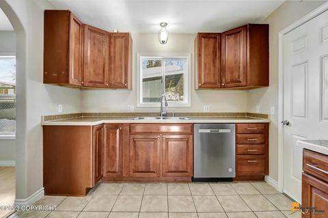 327 E 15th Ave, Anchorage, AK 99501 photo 6