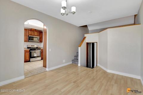 327 E 15th Ave, Anchorage, AK 99501 photo 13
