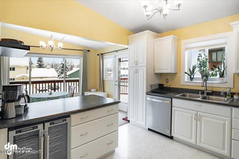 8445 E 20th Ave, Anchorage, AK 99504 photo 16