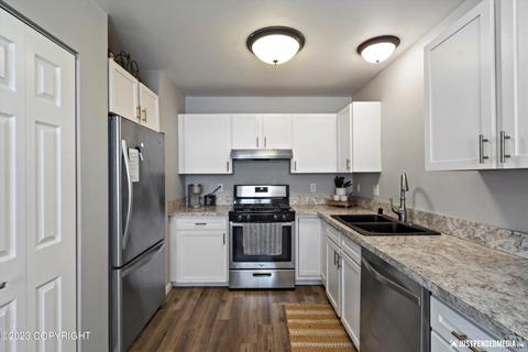 7808 Chaimi Loop, Anchorage, AK 99504 photo 7