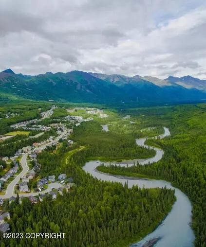 4365 Lower Kogru Dr, Eagle River, AK 99577