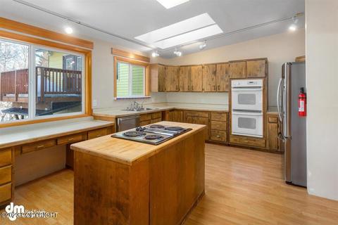 8500 Walker Cir, Anchorage, AK 99502 photo 19