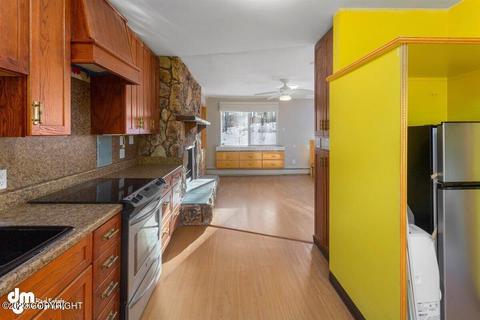 8500 Walker Cir, Anchorage, AK 99502 photo 27