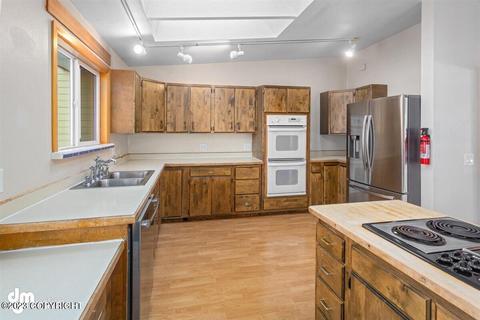 8500 Walker Cir, Anchorage, AK 99502 photo 20