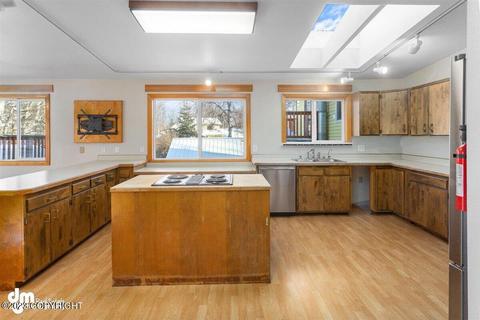 8500 Walker Cir, Anchorage, AK 99502 photo 17