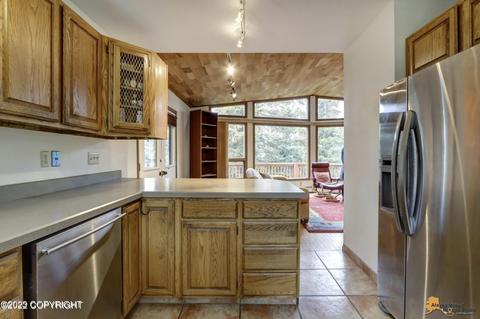 8681 E Klatt Rd, Anchorage, AK 99507 photo 10