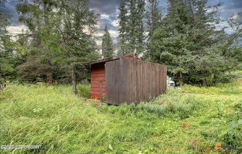 8681 E Klatt Rd, Anchorage, AK 99507 photo 38