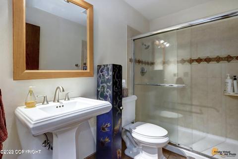 8681 E Klatt Rd, Anchorage, AK 99507 photo 20