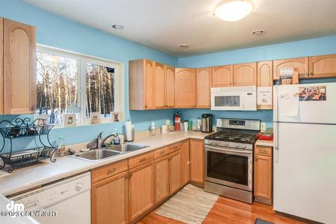 19106 Monastery Dr, Eagle River, AK 99577 photo 9
