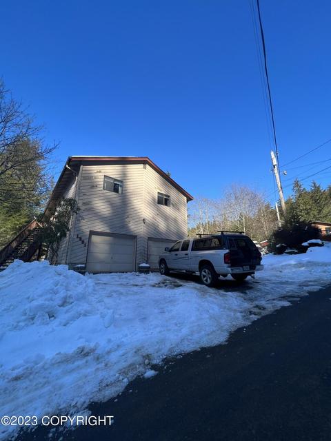 1261 E 5th St, Ketchikan, AK 99901
