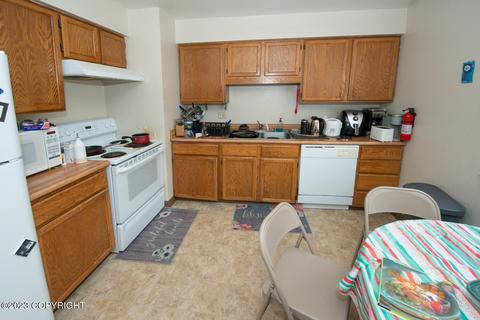 5821 E 6th Ave, Anchorage, AK 99504 photo 22