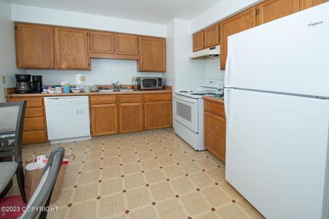 5821 E 6th Ave, Anchorage, AK 99504 photo 16